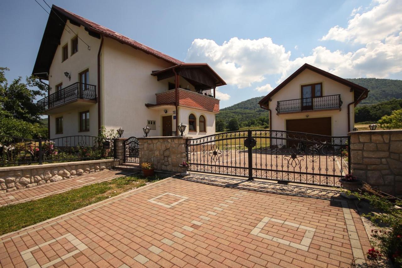 Apartman Lucija & Luka Otočac Εξωτερικό φωτογραφία