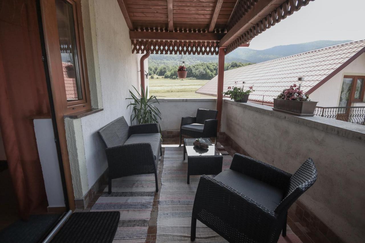 Apartman Lucija & Luka Otočac Εξωτερικό φωτογραφία